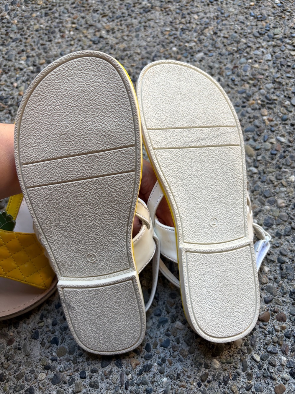 Gymboree Kids Yellow Sandals Y2 - Picture 5 of 5